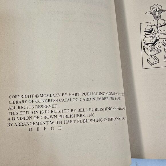 Triviata: A Compendium of Useless Information By Timothy T. Fullerton 1975 HC - Picture 4 of 10